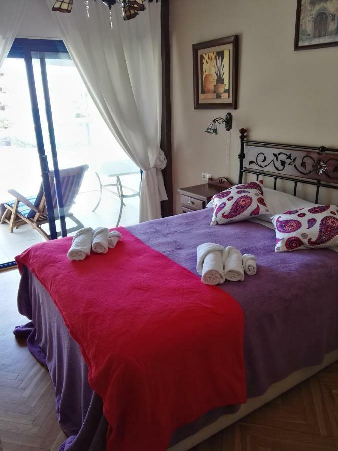 Apartamento En Playa Capellans Салоу Екстериор снимка