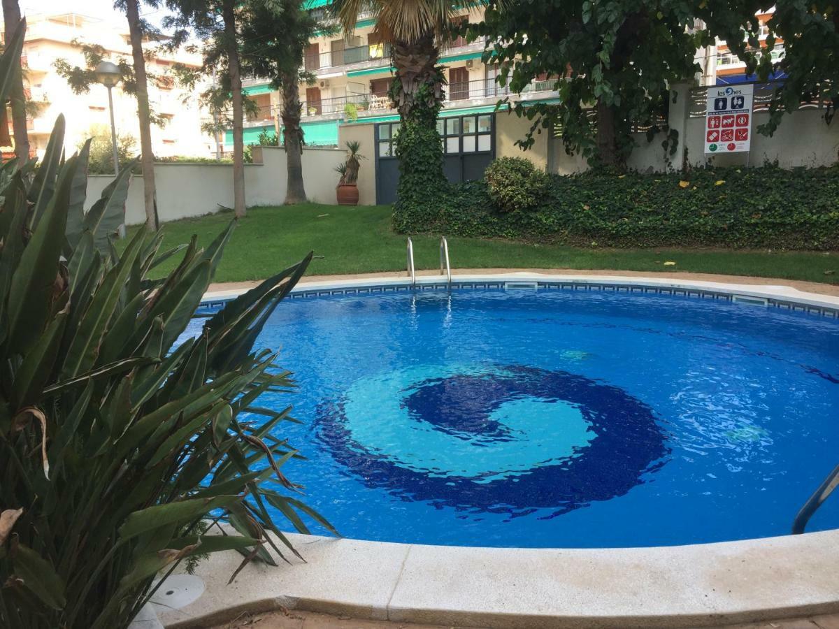 Apartamento En Playa Capellans Салоу Екстериор снимка